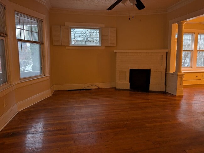 Photo - 3160 Meadowbrook Blvd