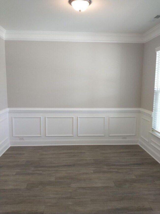 Photo - Coming Soon - Gorgeous Home with 4 bedroom, 2.5 bath and large loft area!