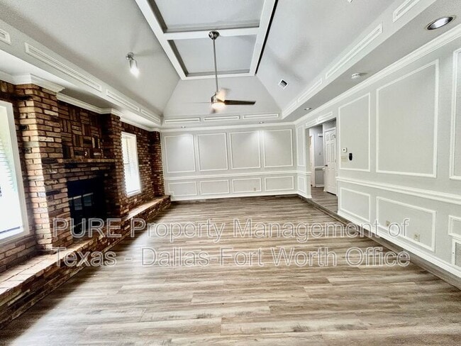 Photo - 7729 Red Oak St