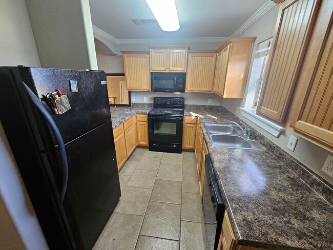 Photo - Nice 2 bedroom townhome