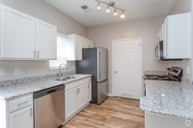 2BR, 2.5BA - 1164SF Townhome - Kitchen