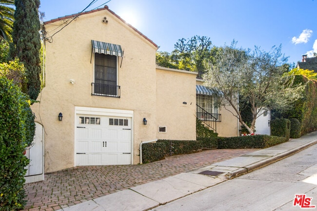 Building Photo - 5918 Canyon Cove