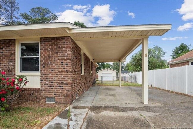 Photo - 508 Waterbury Dr