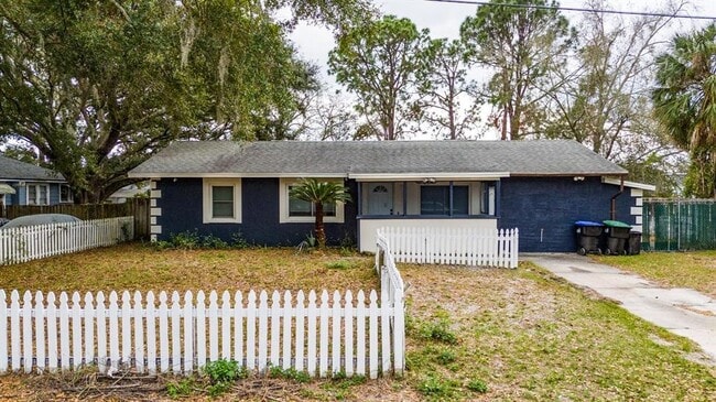 Building Photo - 6531 Hill Top Rd