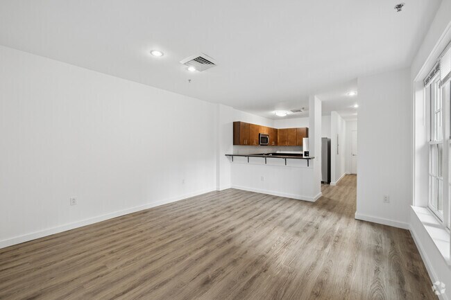 2BR, 2BA - 1,386SF - Dining Room - The Mercantile Apartments