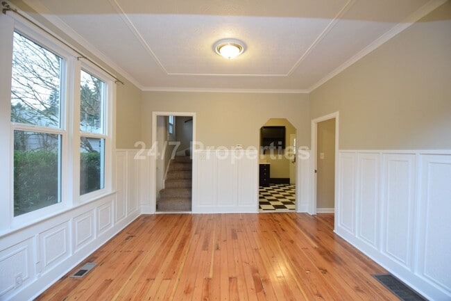 Photo - Charming Home in the Heart of Oregon City