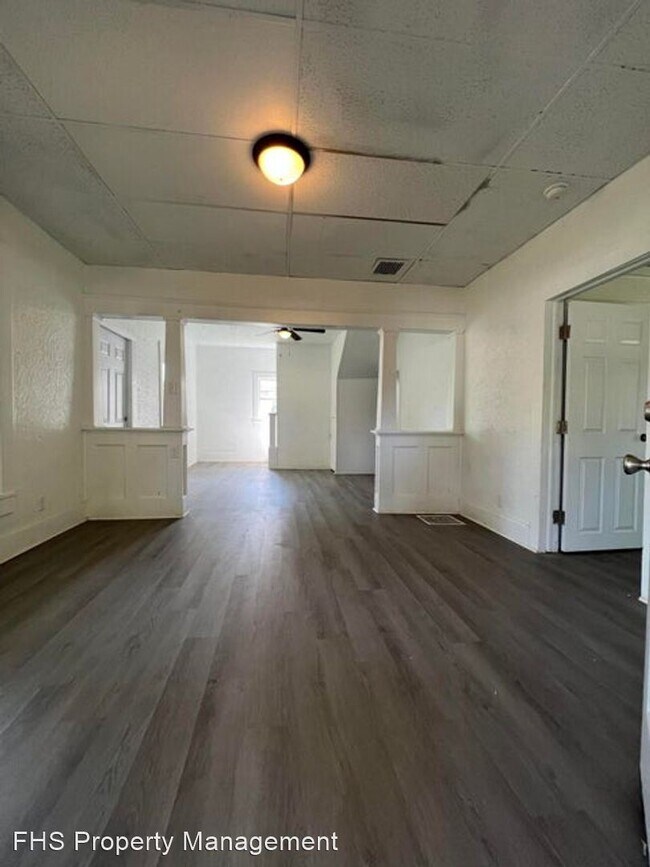 Photo - 4 br, 2 bath House - 1607 W Nichols