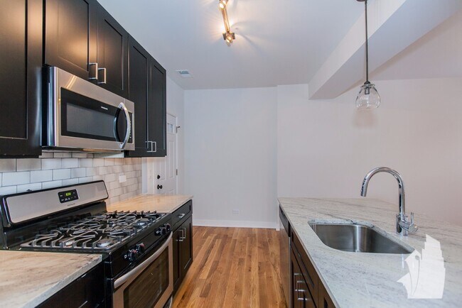 Photo - 2207 W Eastwood Ave