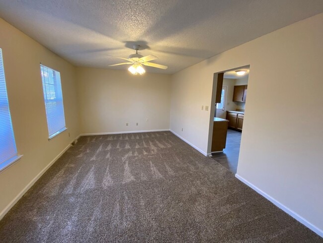 Photo - 2BR 1.5BA single story condo located near WKU!