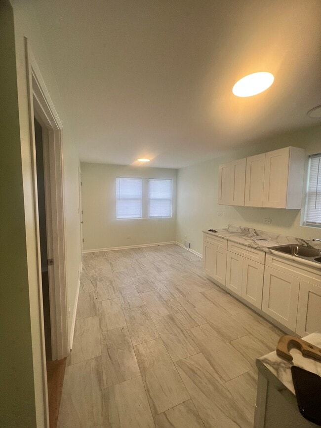 Photo - 6759 S Bell Ave