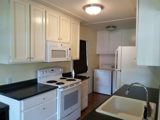 Photo - Cute 1 bedroom 1 bath home.