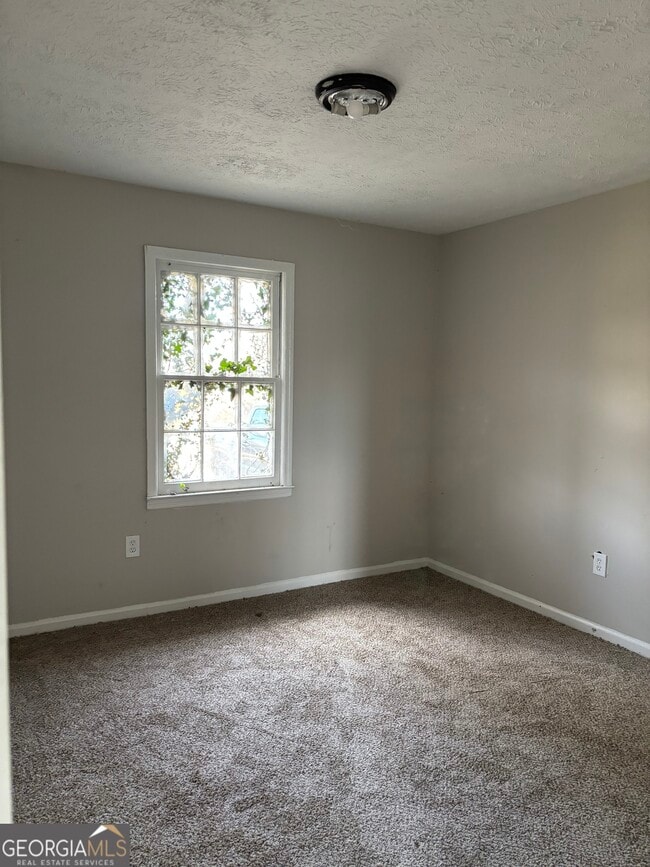 Photo - 138 White River Rd