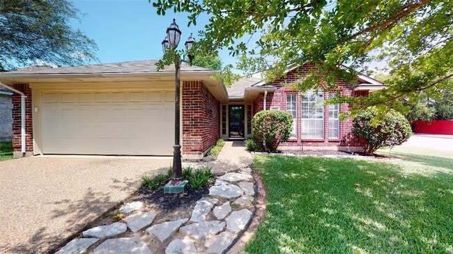 Building Photo - 217 Augsburg Ct