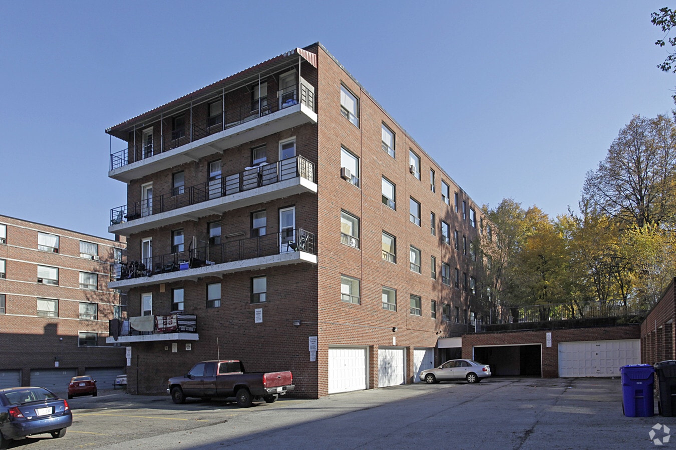 Photo principale - 4 Hill Heights Rd
