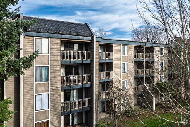 Sunpointe Condominiums - Sunpointe Condominiums