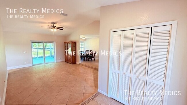 Photo - 20515 Macon Pkwy