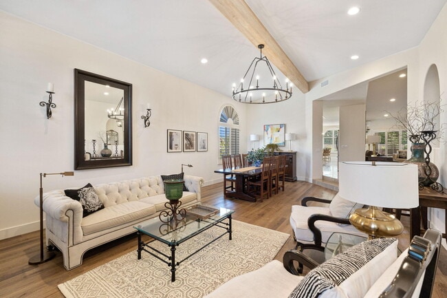 Building Photo - 47210 Heliotrope Dr