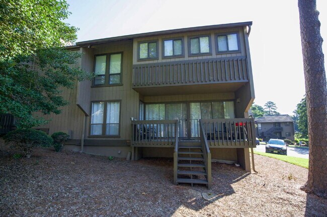 FULLY FURNISHED 2-Bed, 2-Bath Condo in Pinehurst