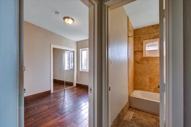 Photo - 8508 Avalon Blvd Unidad 4