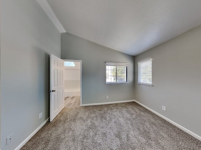Photo - 8346 Oakenshield Cir