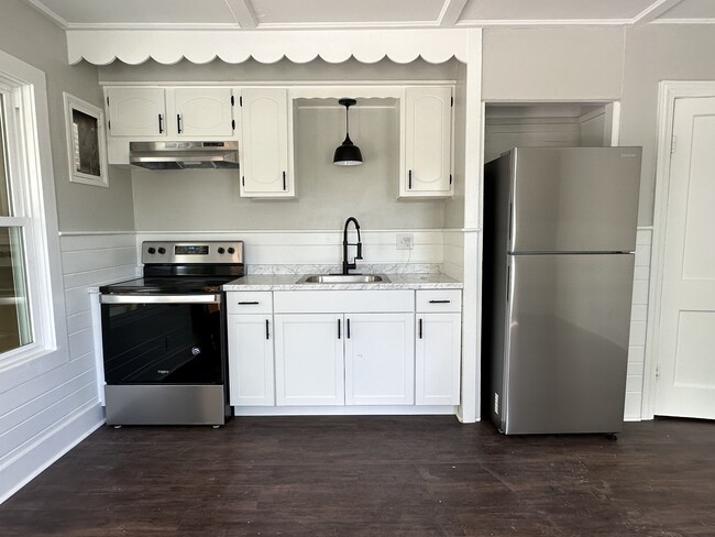 Photo - 528 Fleming St Condo Unit 4