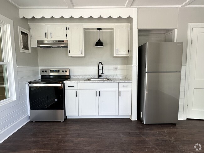 Building Photo - 528 Fleming St Unit 4 Rental