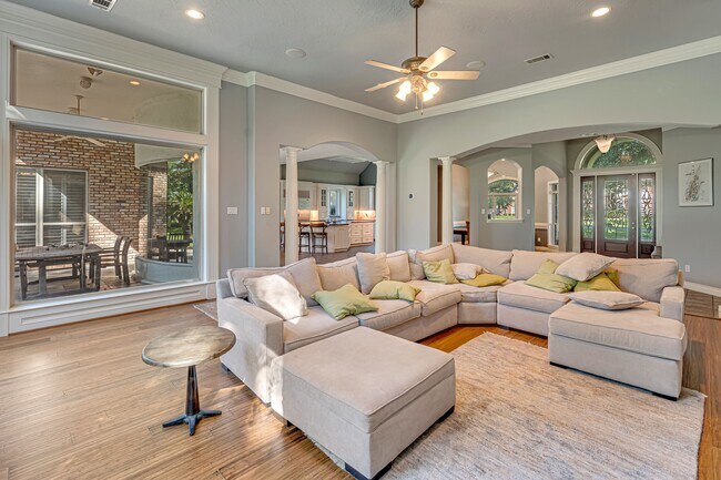 Photo - 8615 Haven Woods Way