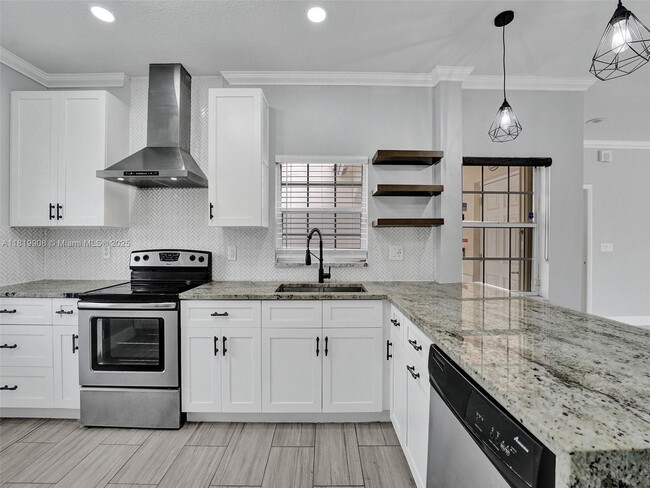 Photo - 17954 SW 10th Ct House
