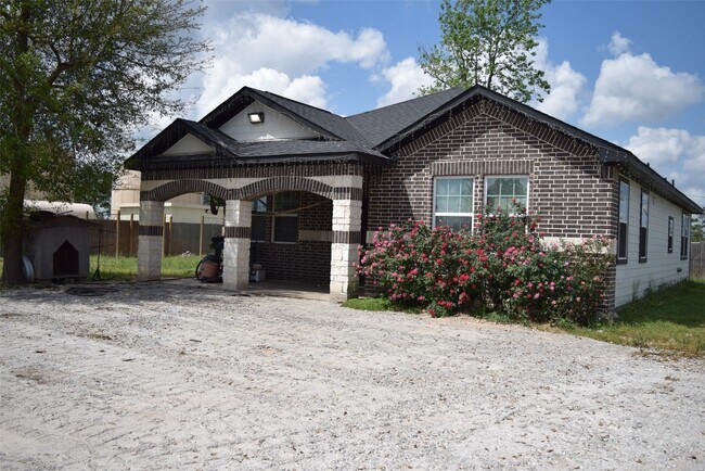 445 County Rd 5102J