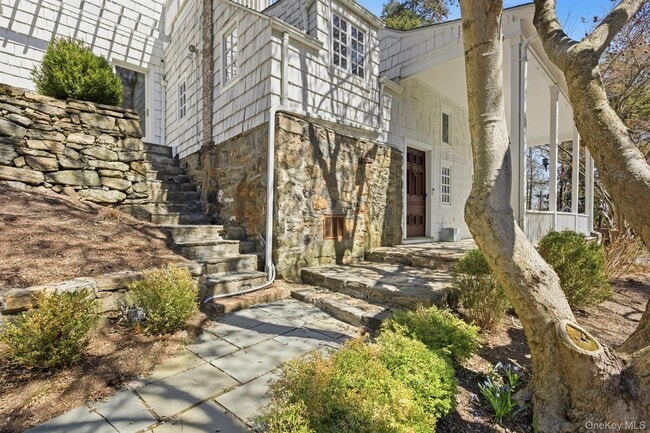 Photo - 291 Roaring Brook Rd