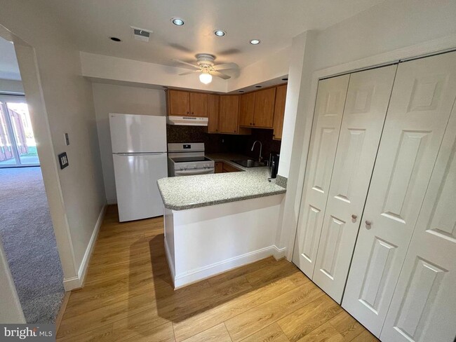 Photo - 301 Worthington Dr