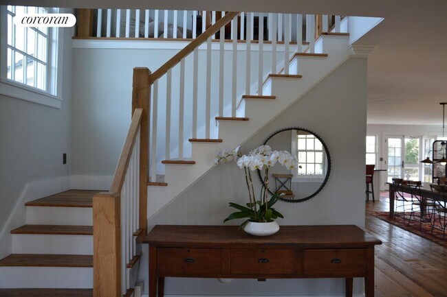 Photo - 12 Osborn Farm Ln