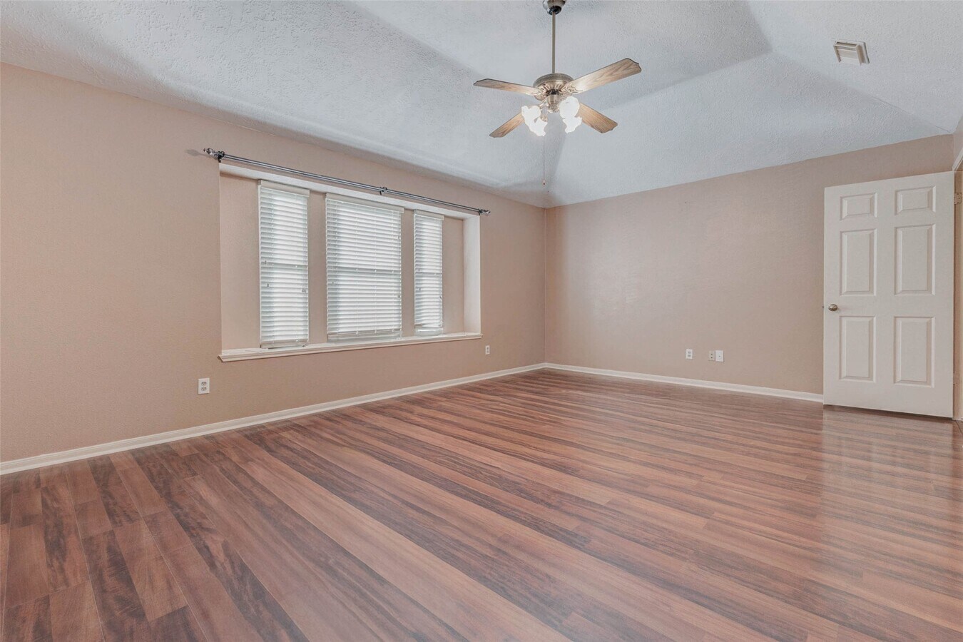 Photo - 22618 Dabney Manor Ln