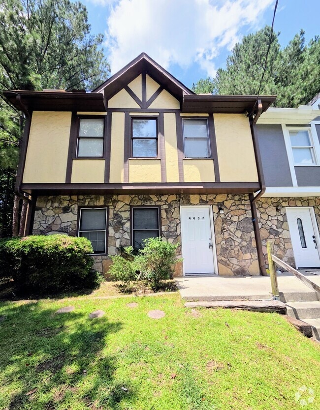 Building Photo - 4438 Coopers Creek Dr SE Rental