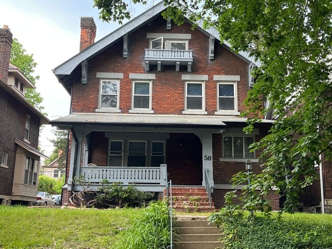 Building Photo - 50 E Northwood Ave