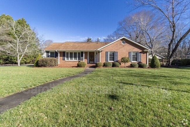 Building Photo - 6618 Castlegate Dr Rental