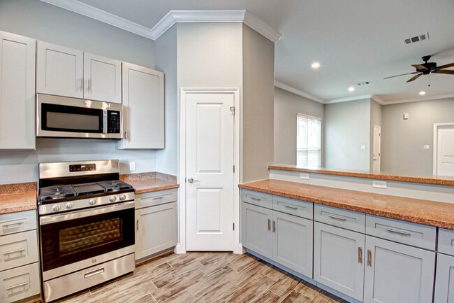 Photo - 2124 Abiding Grace Cir