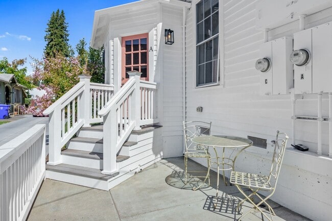 Photo - 547 Randolph St Unit A