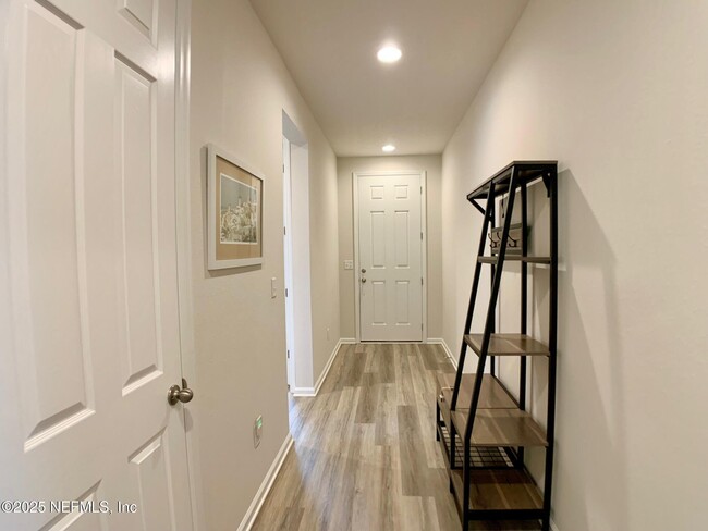 Photo - 1803 Amberly Dr