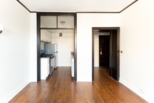 1363-67 E. 53rd St.