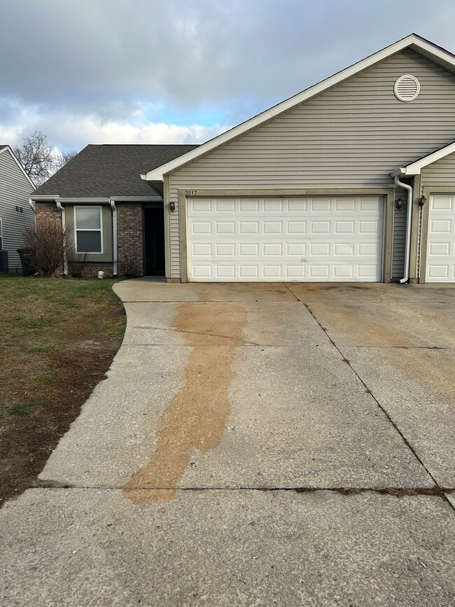 Photo - 3517 Thornhill Cir E Townhome