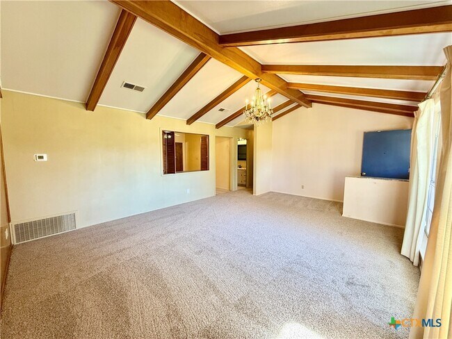 Photo - 1050 Elizabeth Ave