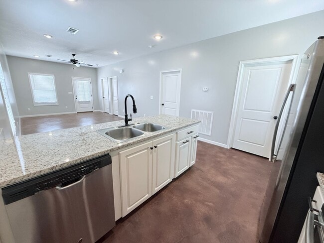 Photo - 103 Private Rd 4017