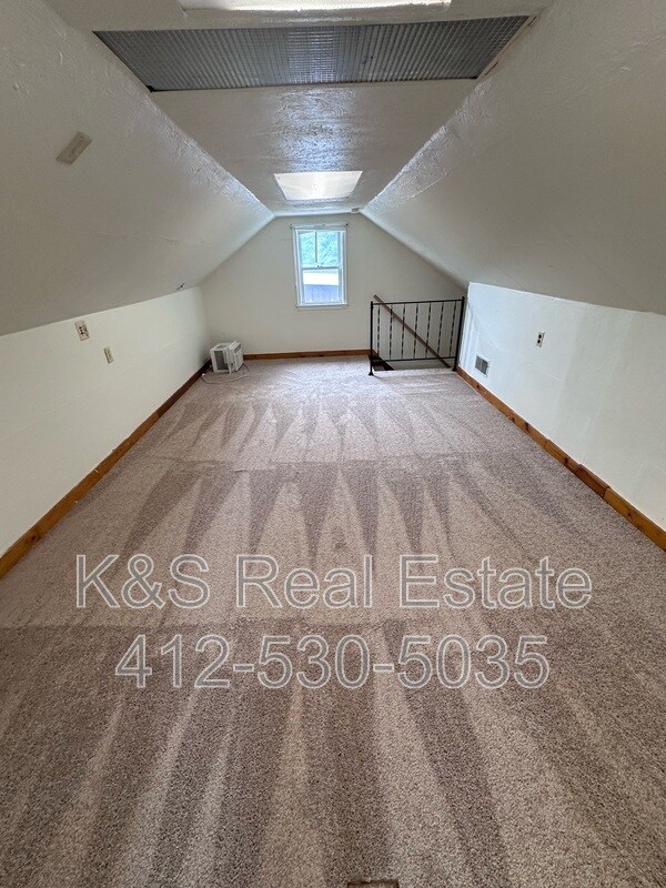 Photo - 204 Shoup St