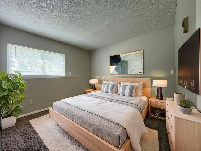 Photo - 2922 Straus Ln Unit B