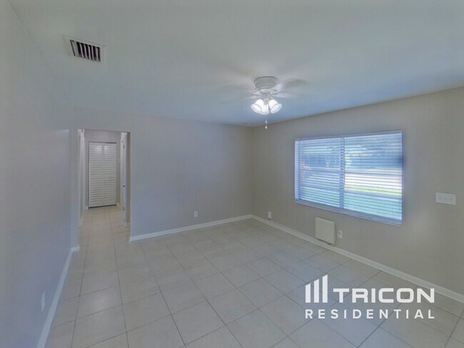 Photo - 6313 S Clark Ave