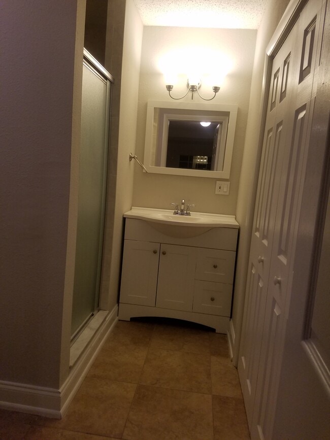 Photo - 1523 w hiawatha st Unit Studio