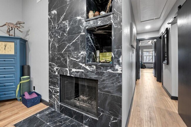 Photo - 203 E 31st St Unit 305