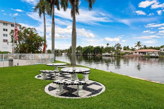 Photo - 1881 Middle River Dr Unit 307