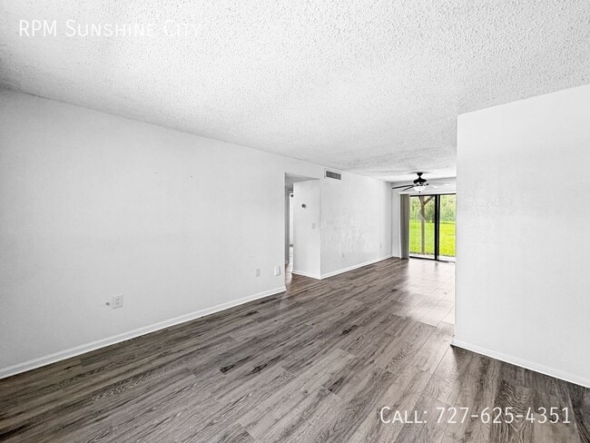Photo - 1920 E Edgewood Dr